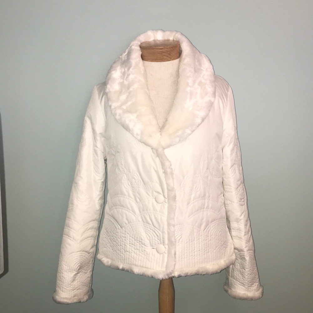 💜WHITE HOUSE BLACK MARKET embroidered jacket💜